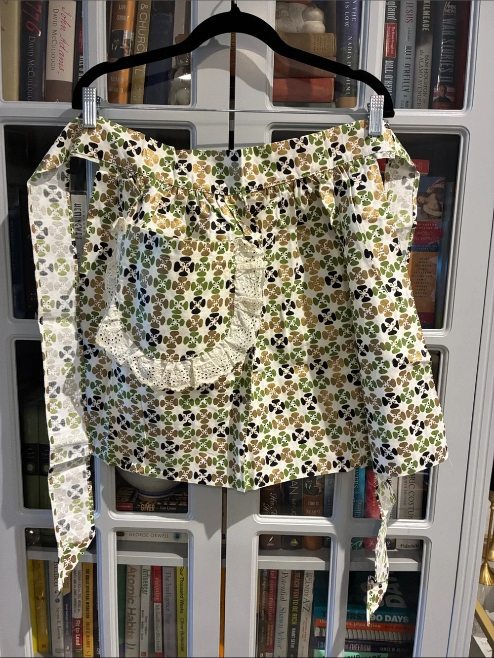 VINTAGE Green, Gold, & White Floral Tie-Waist Apron